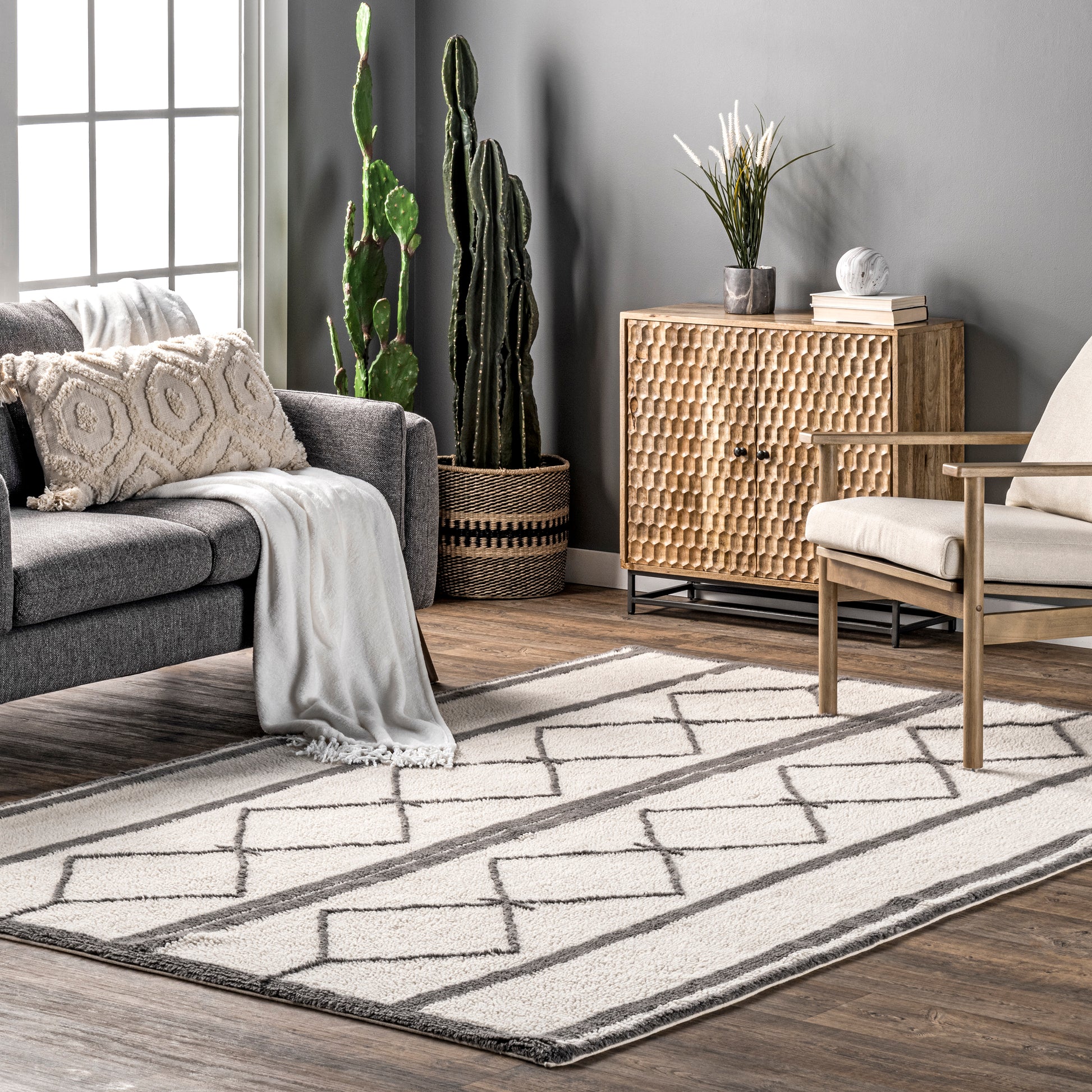 AreaRugs.com Wavaj Nwa1287A Ivory Area Rug