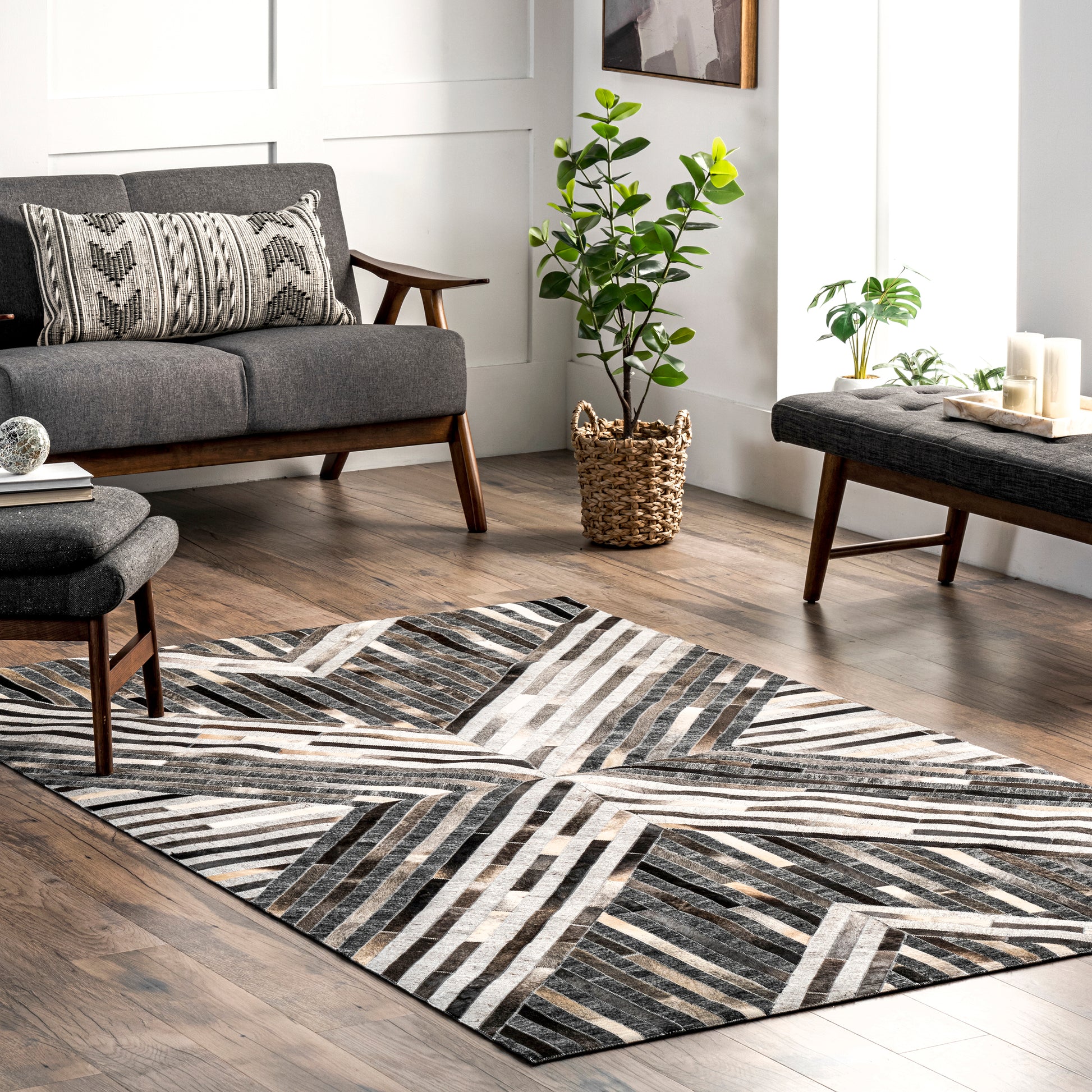 Nuloom Mikah Leather Cowhide Modern Nmi1404A Gray Area Rug