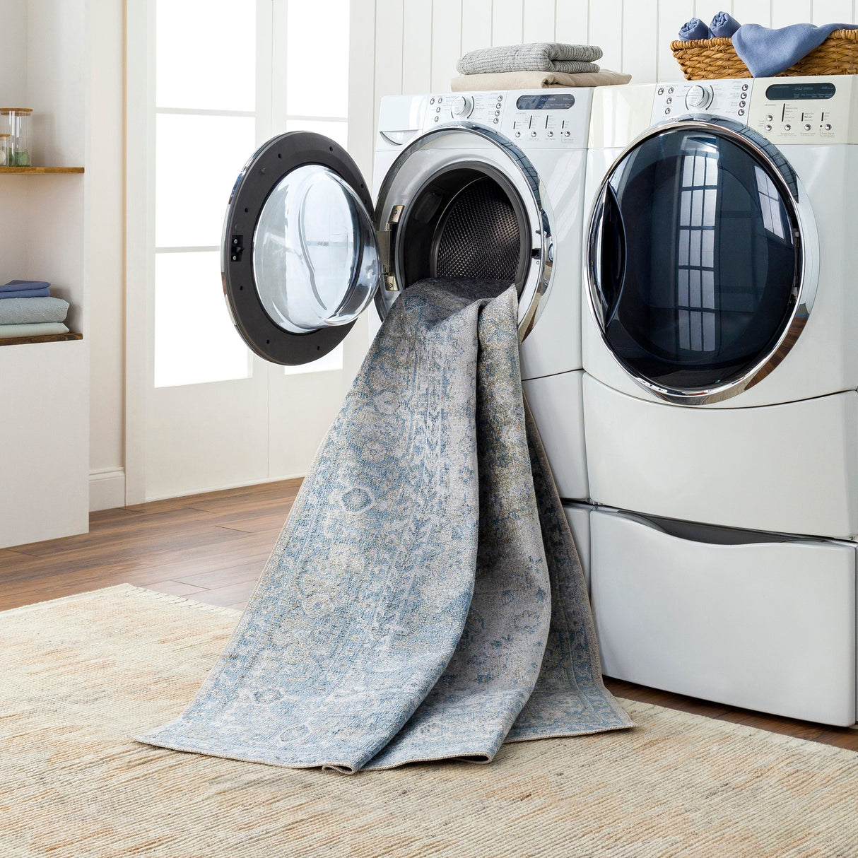 Surya Machine Washable Lillian Lll-2307 Blue Rug.