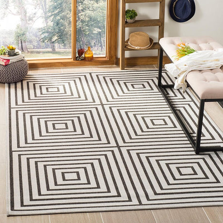 Safavieh Linden Lnd123A Light Grey / Charcoal Rugs.