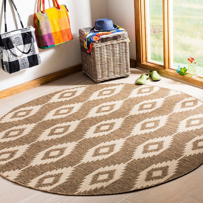 Safavieh Linden Lnd171A Cream / Beige Damask Area Rug