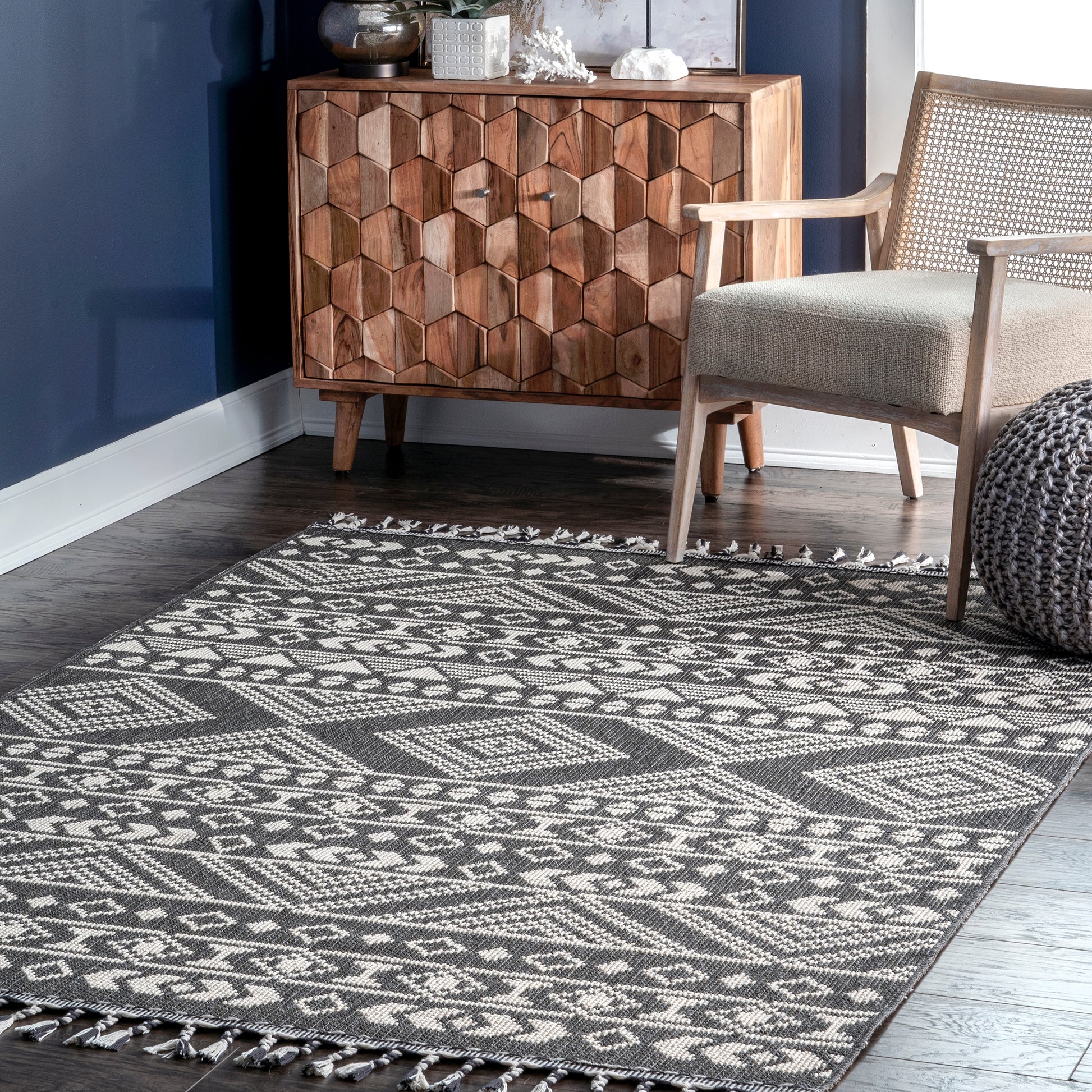 Nuloom Ryan Banded Tribal Printed Nry1834A Gray Area Rug