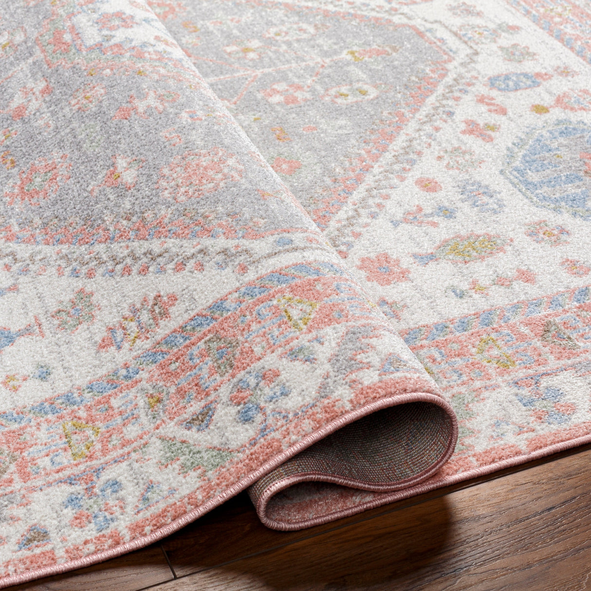Surya Lavadora Lvr-2348 Red Rug.