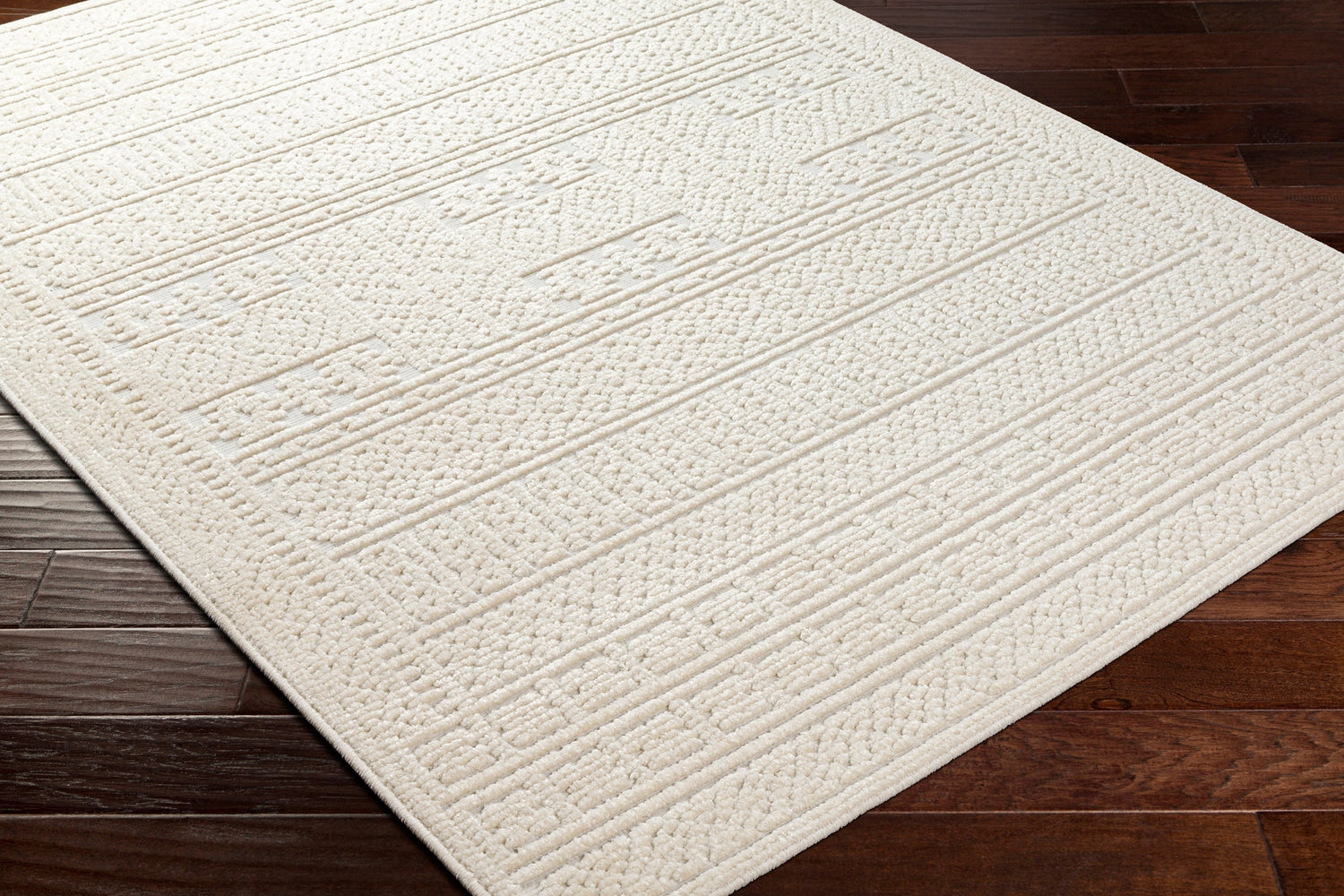 Surya Machine Washable Lyna Lya-2301 Beige Rug.