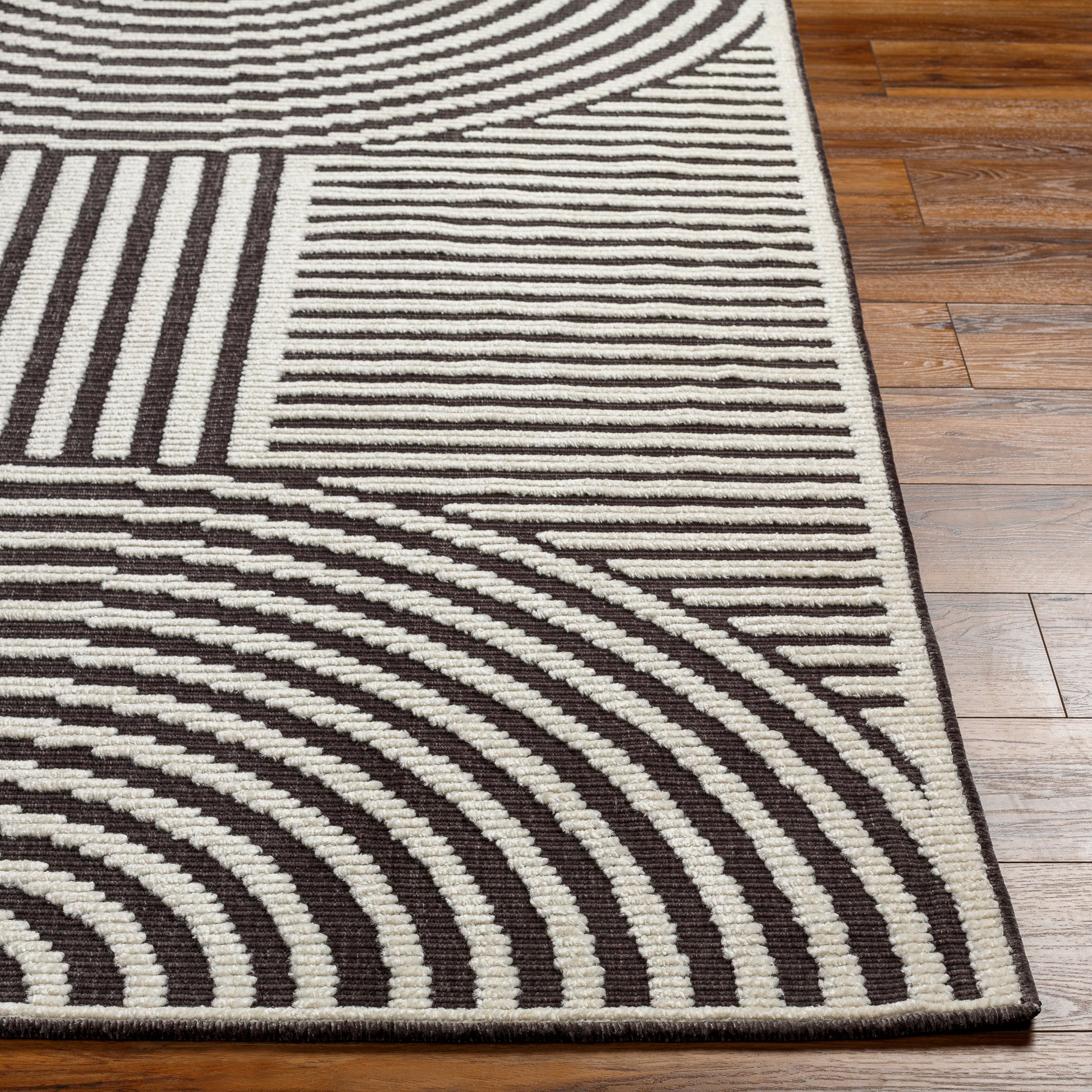 Surya Lyna Lya-2313 Black Area Rug