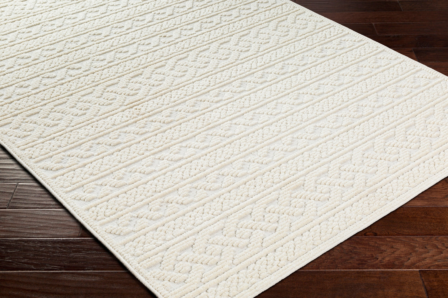Surya Machine Washable Lyna Lya-2315 Beige Rug.