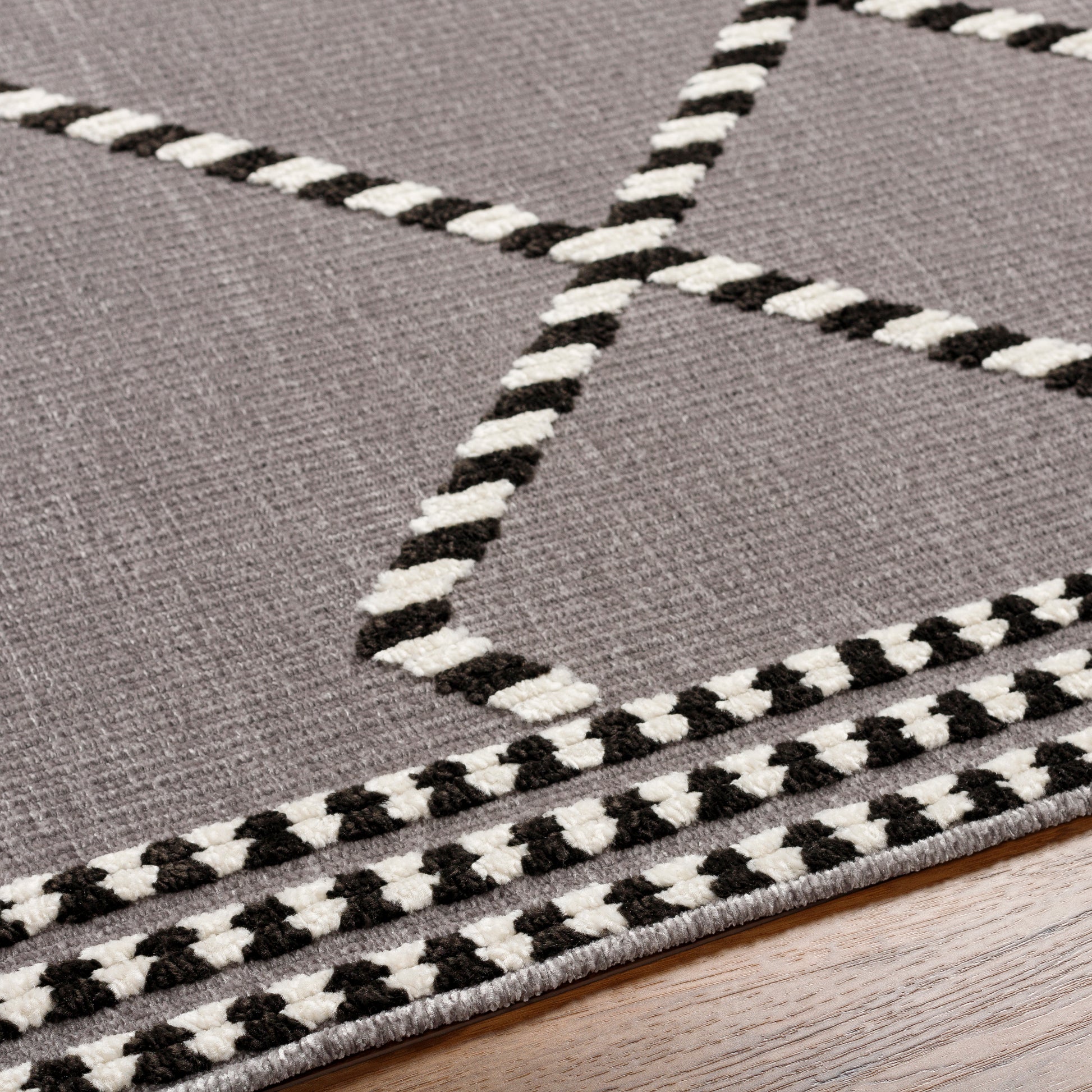 Surya Lyna Lya-2320 Grey Area Rug