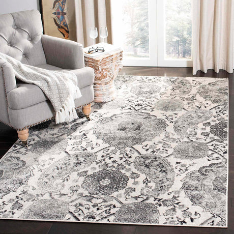 Safavieh Madison Mad600D Cream/Silver Rug.