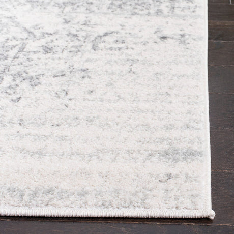 Safavieh Madison Mad603G Silver/Ivory Rug.