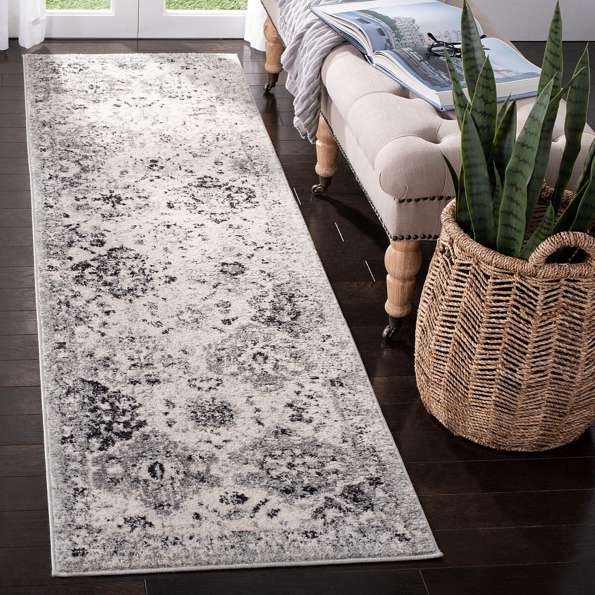 Safavieh Madison Mad611G Silver / Grey Vintage / Distressed Area Rug