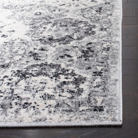 Safavieh Madison Mad611G Silver/Grey Rug.