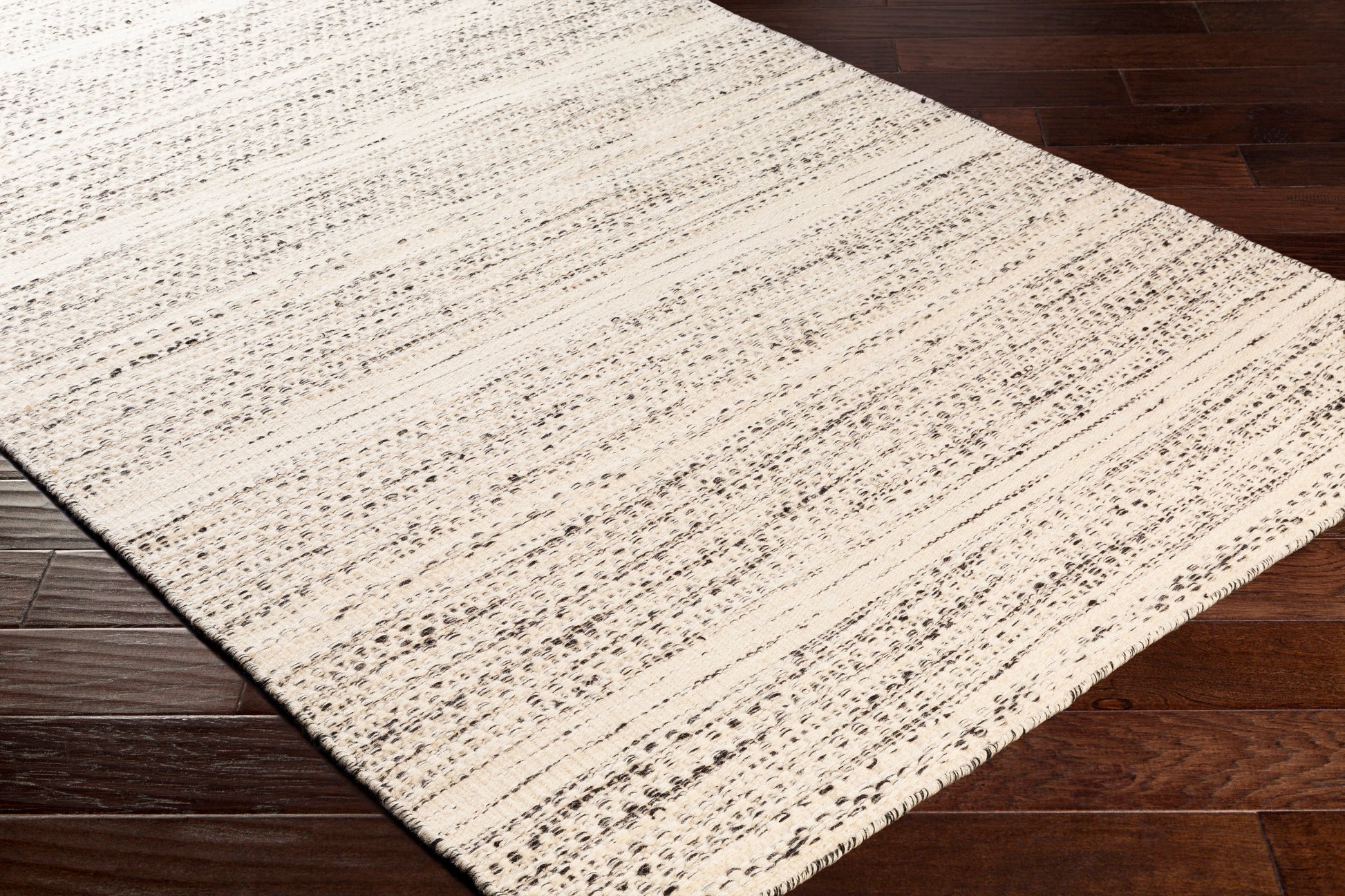 Surya Mardin Mdi-2300 Cream, Black Area Rug