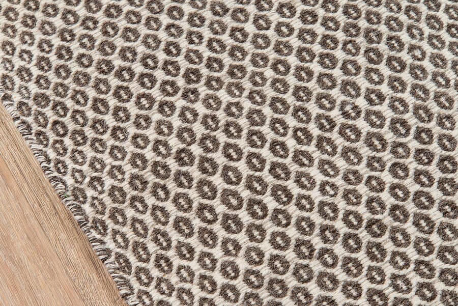 Momeni Mesa Mes-4 Brown Solid Color Area Rug