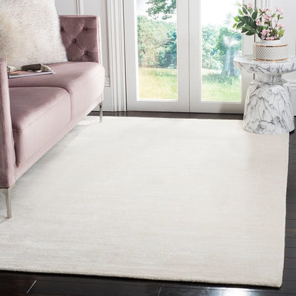 Safavieh Mirage Mir234W White Solid Color Area Rug