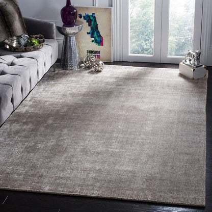 Safavieh Mirage Mir235B Silver / Green Solid Color Area Rug