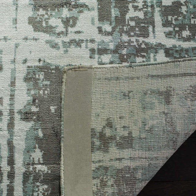 Safavieh Mirage Mir267B Silver / Grey Rugs.