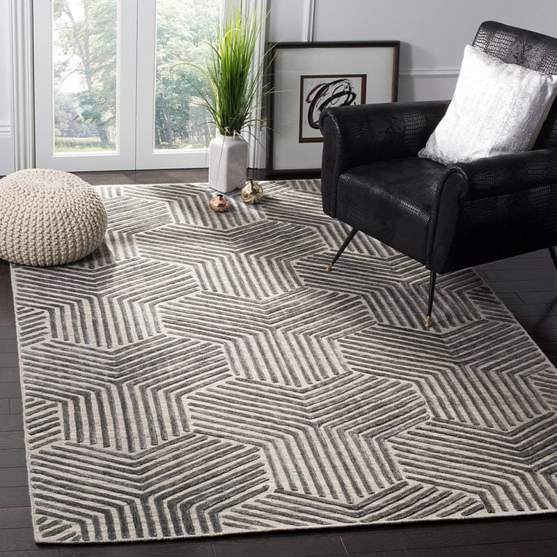 Safavieh Mirage Mir351A Light Grey / Charcoal Rugs.