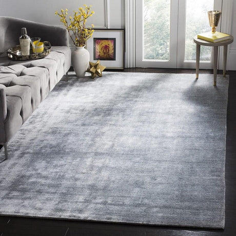 Safavieh Mirage Mir533A Light Grey Rugs.