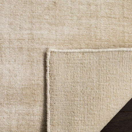 Safavieh Mirage Mir550G Beige Rug.