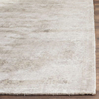 Safavieh Mirage Mir755A Ivory / Silver Area Rug