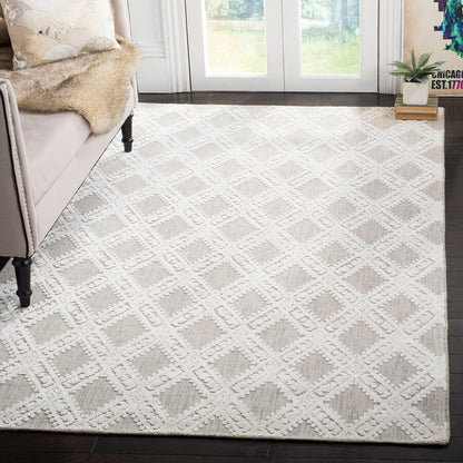 Safavieh Mirage Mir901A Silver / Ivory Geometric Area Rug