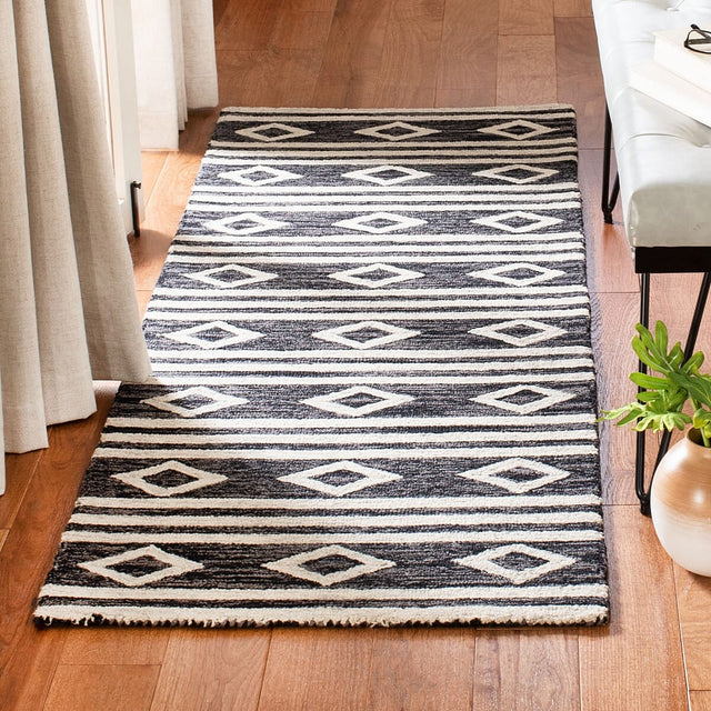 Safavieh Micro-Loop Mlp153H Charcoal / Ivory Moroccan Area Rug