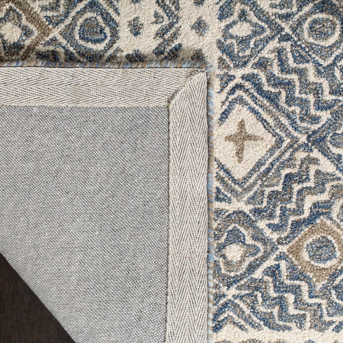 Safavieh Micro-Loop Mlp803M Blue / Ivory Rugs.