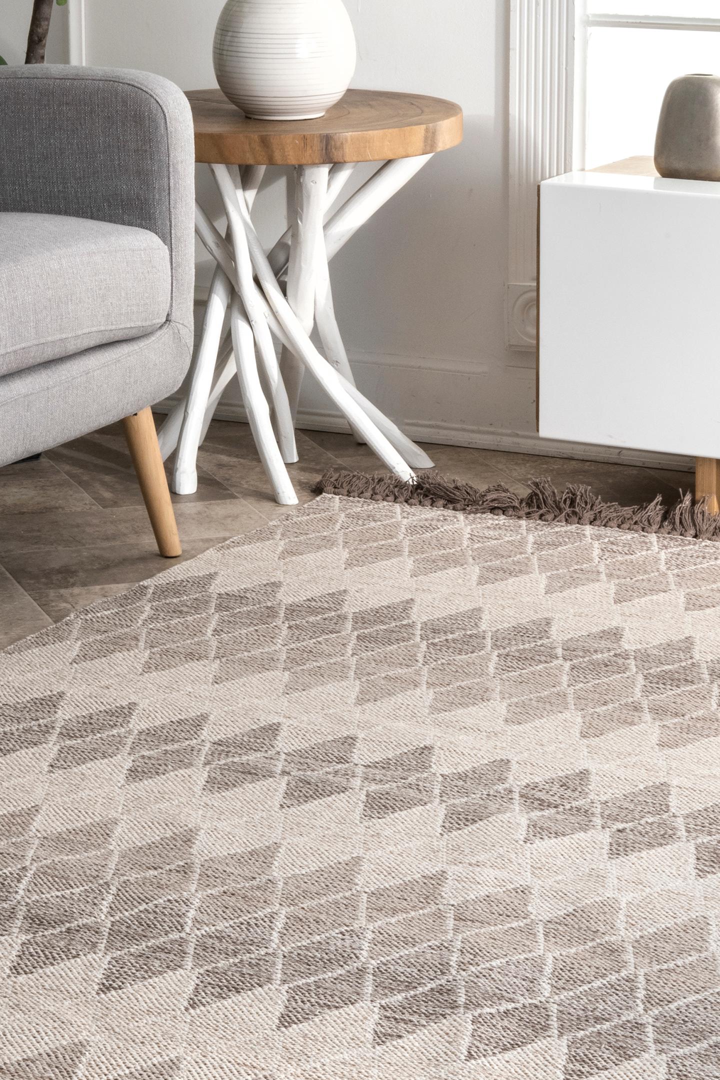 Nuloom Katelyn Ombre Trellis Nka2786A Brown Area Rug