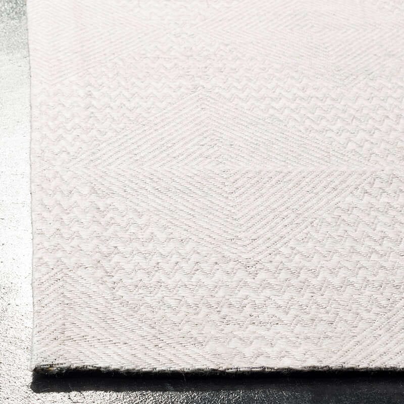 Safavieh Marbella Mrb304G Silver / Ivory Rugs.
