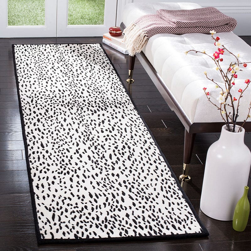 Safavieh Marbella Mrb657G Ivory / Black Geometric Area Rug