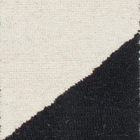 AreaRugs.com Chiyah Mthm Black And White Geometric Area Rug