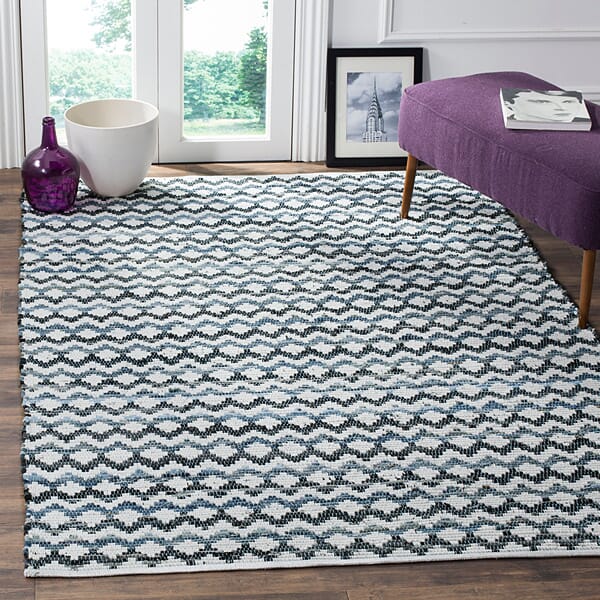 Safavieh Montauk Mtk120A Ivory Blue / Black Rugs.