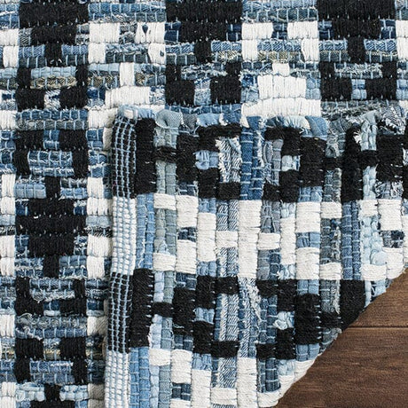 Safavieh Montauk Mtk123A Ivory Blue / Black Rugs.