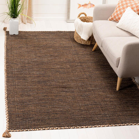 Safavieh Montauk Mtk150T Brown / Black Rugs.