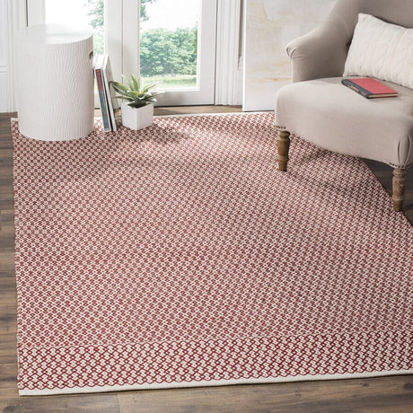 Safavieh Montauk Mtk339C Ivory / Red Rugs.
