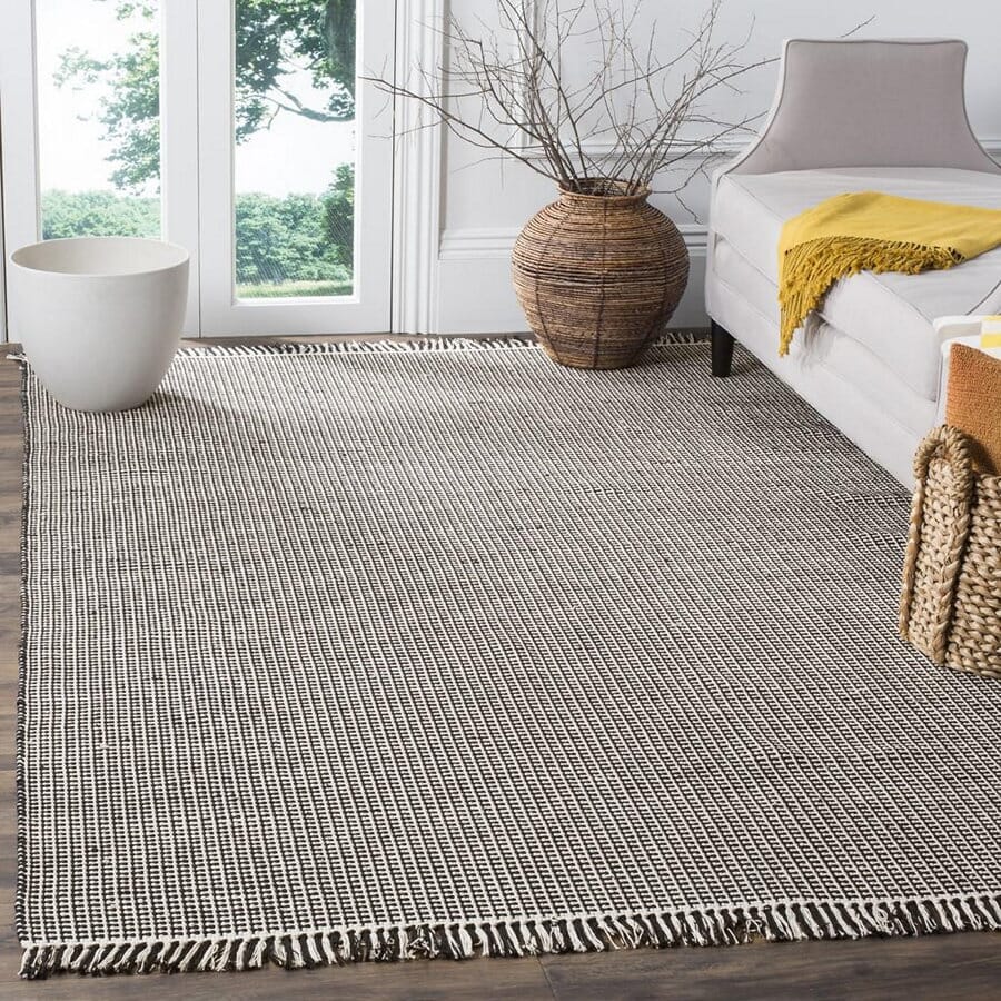 Safavieh Montauk Mtk340D Ivory / Black Solid Color Area Rug