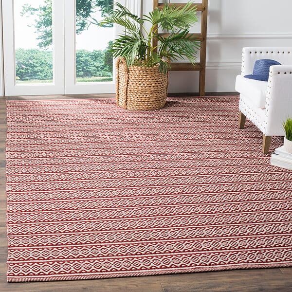 Safavieh Montauk Mtk341C Ivory / Red Rugs.
