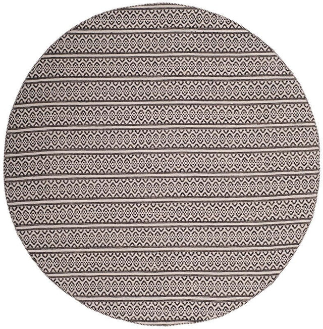 Safavieh Montauk Mtk341D Ivory / Black Rugs.