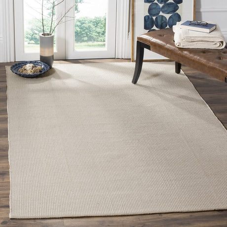 Safavieh Montauk Mtk345A Ivory / Grey Rugs.