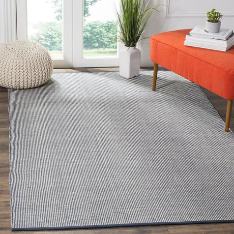 Safavieh Montauk Mtk345B Ivory / Navy Rugs.