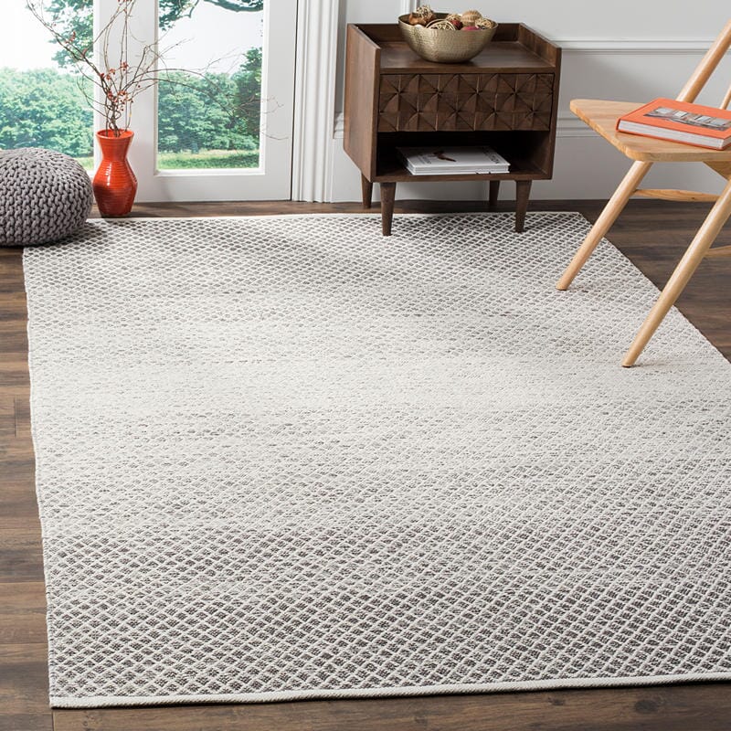 Safavieh Montauk Mtk601K Light Grey / Ivory Striped Area Rug