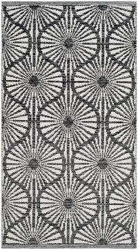 Safavieh Montauk Mtk606A Black / Ivory Geometric Area Rug