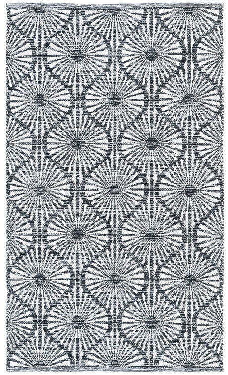 Safavieh Montauk Mtk606A Black / Ivory Rugs.