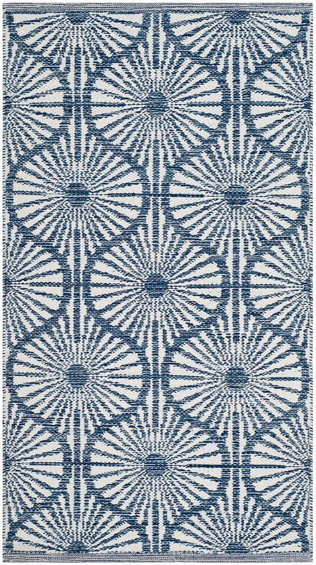 Safavieh Montauk Mtk606C Navy / Ivory Rugs.