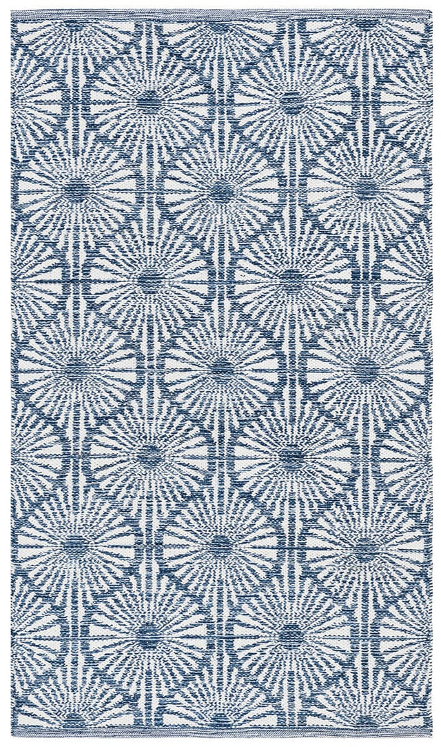 Safavieh Montauk Mtk606C Navy / Ivory Rugs.