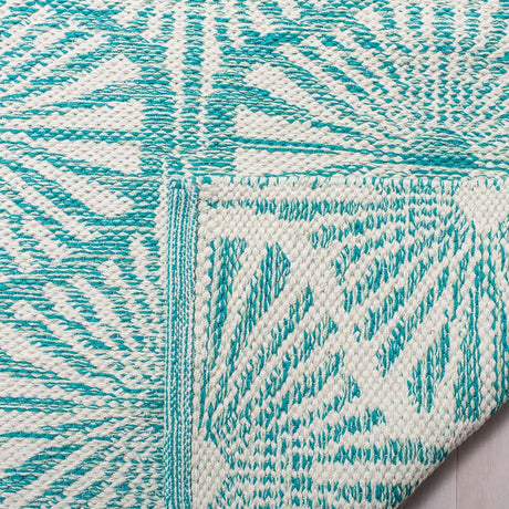 Safavieh Montauk Mtk606H Aqua / Ivory Rugs.