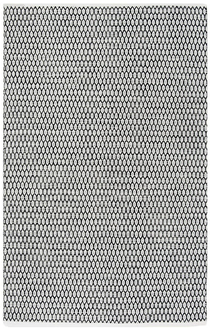 Safavieh Montauk Mtk608A Black / Ivory Area Rug