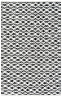 Safavieh Montauk Mtk608A Black / Ivory Area Rug