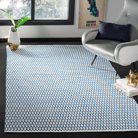 Safavieh Montauk Mtk608B Blue/Ivory Rug.