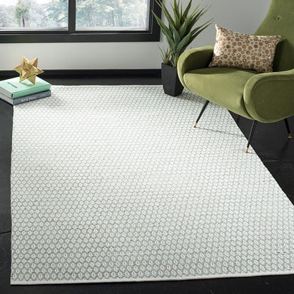 Safavieh Montauk Mtk608G Light Green / Ivory Area Rug